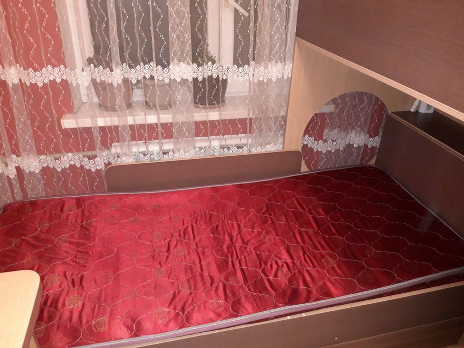 Двухъярусная кровать