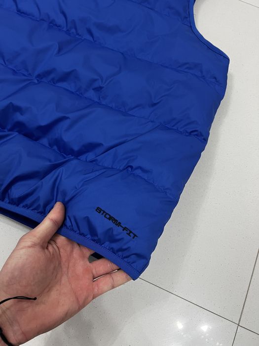 Vesta Nike Storm Fit