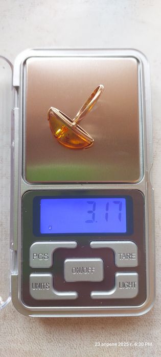 Продаётся кольцо с янтарем