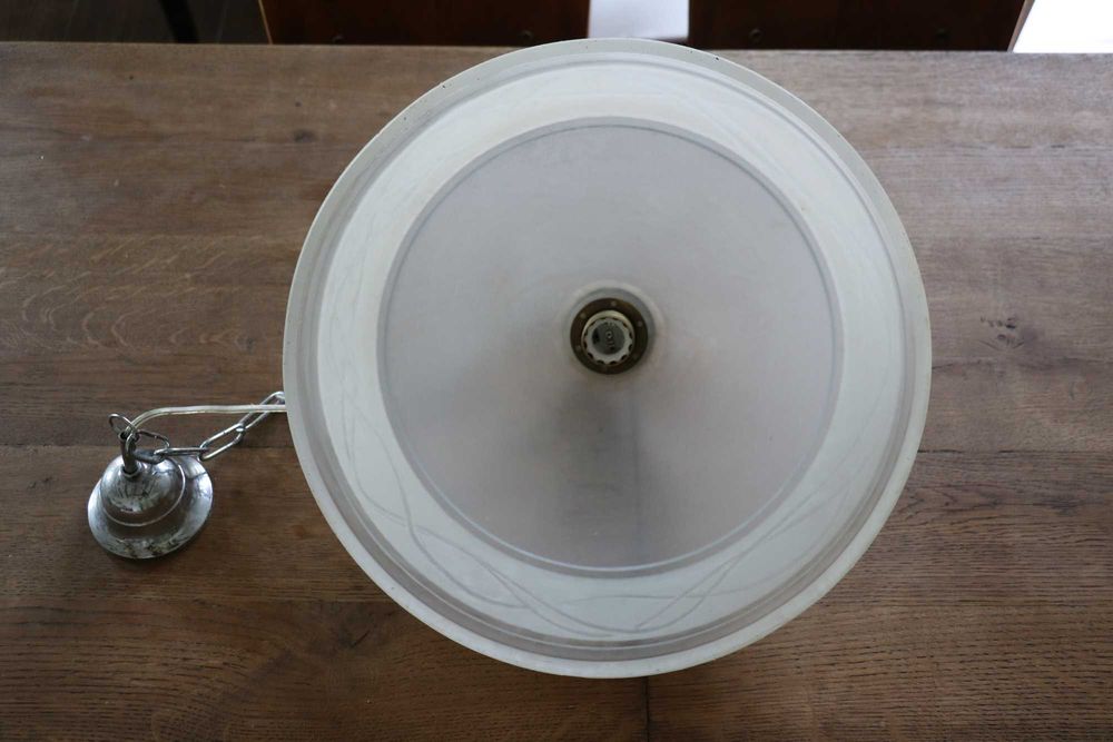 Висящ полилей за таван, от масивно стъкло с ажурна украса