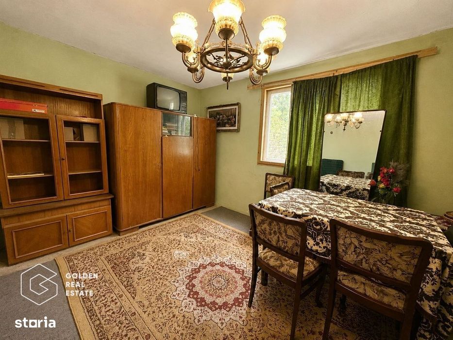Casa traditionala cu teren 3.086 mp,  Căpruța, Arad