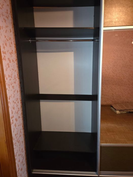 Срочно продам шкаф купе!