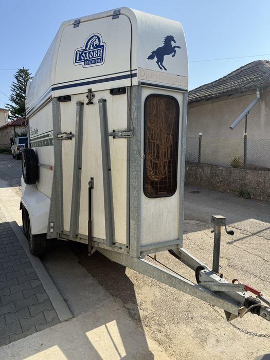 Продавам каравана за КОНЕ