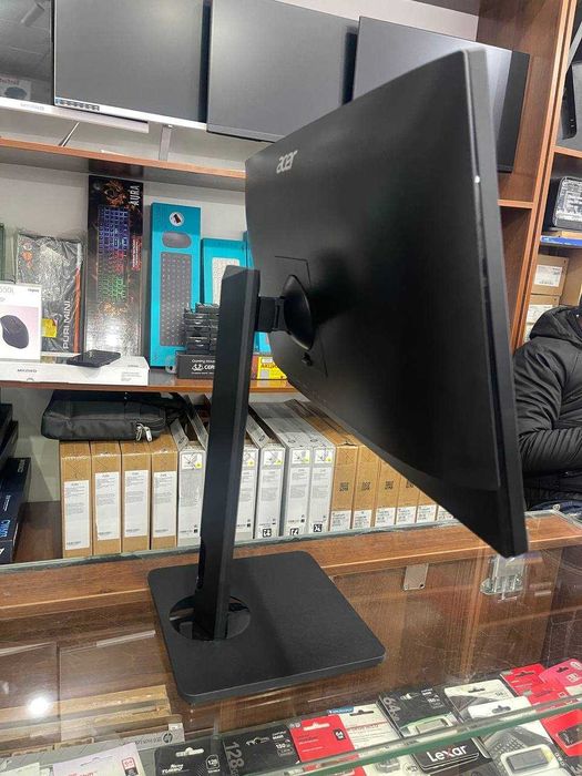 Acer Veriton A810 All-in-One i3-N305 8GB 512GB 24'' ips