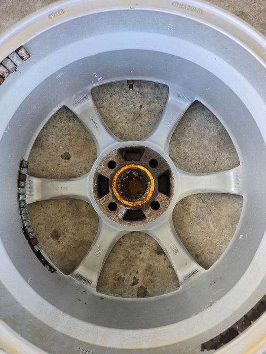 O.Z S.p.A Оригинални алуминиеви джанти 4х108 /17"