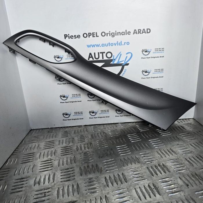 Ornament trim bord dreapta fata Opel Astra K