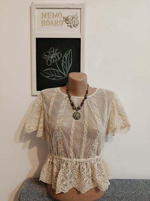 Bluza romantica eleganta Zara dantela crem mărimea S 36
