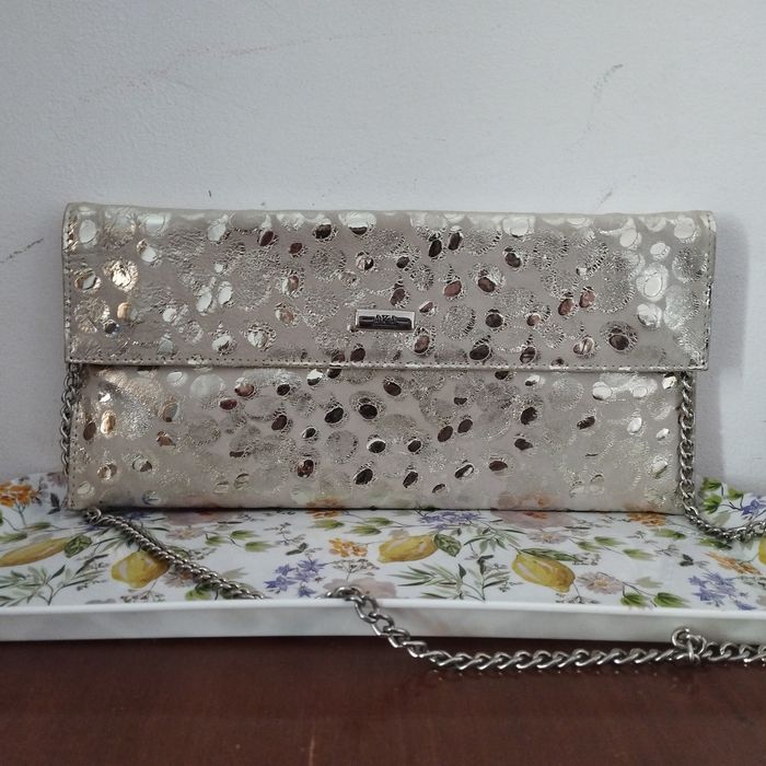 Продам вечернюю сумку