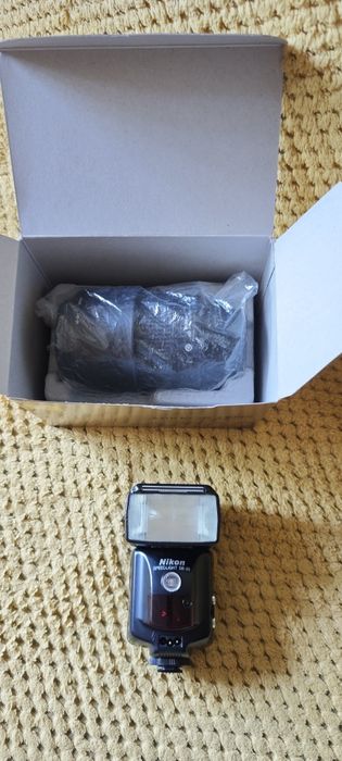 Чисто нов обектив за фотоапарат Nikon!