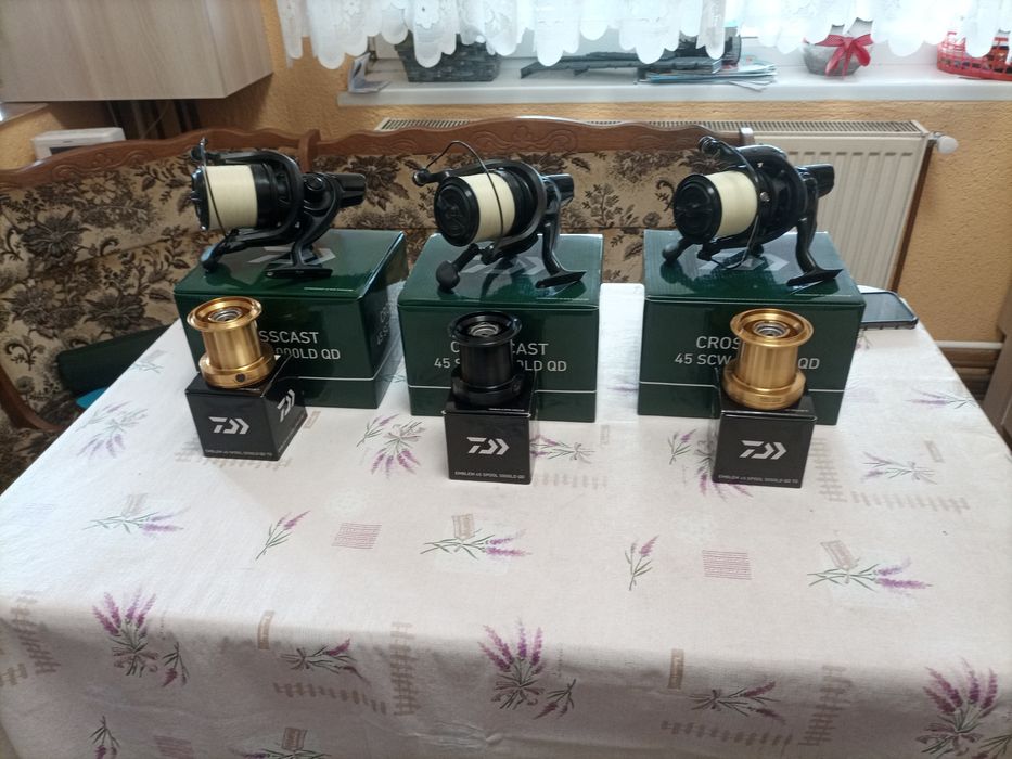 Molinete Daiwa crosscast