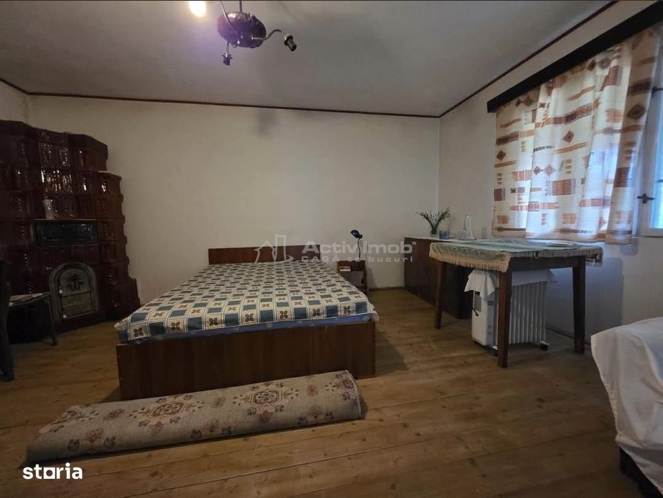Casa 135 mp, teren 2621 mp, Mihailesti