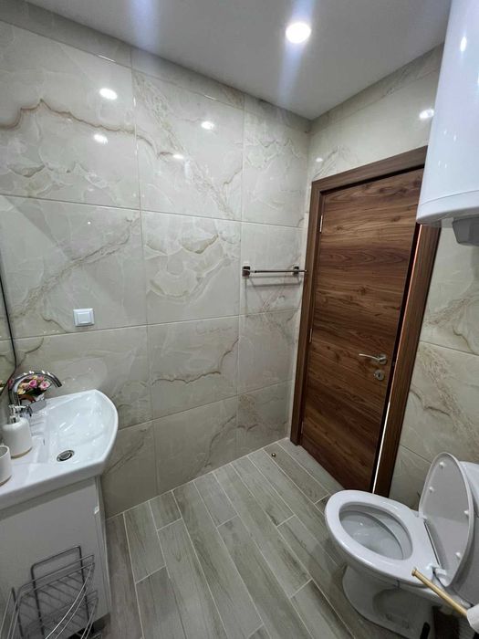 Двустаен имот в кв.Малинова долина