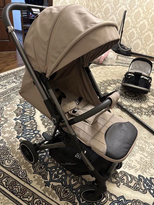 коляска абсолютно новый