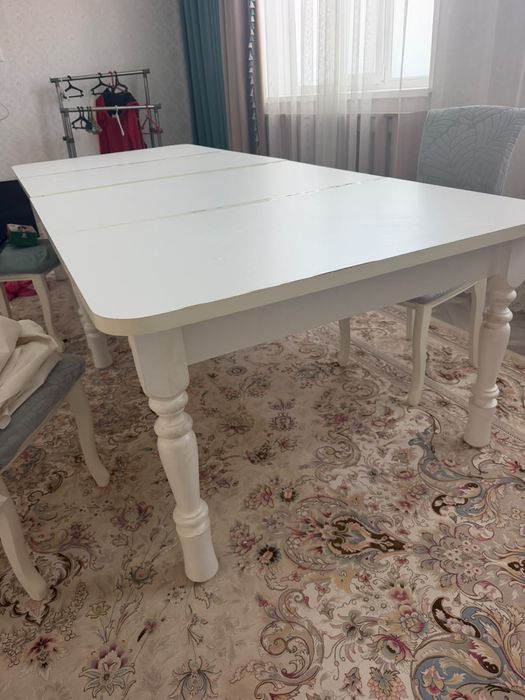 Продам стол 3 м-4 м
