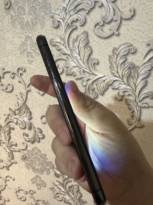 Iphone 11 pro 64 G/B