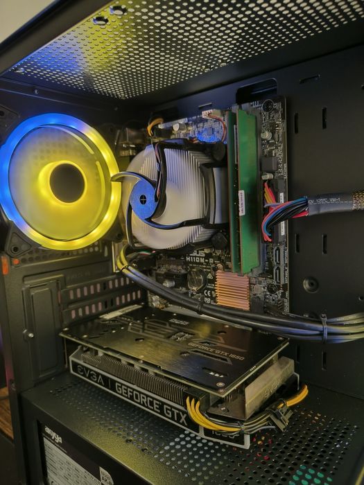 PC calculator Gaming i5 /gtx 1650  / 16 ram  / SDD