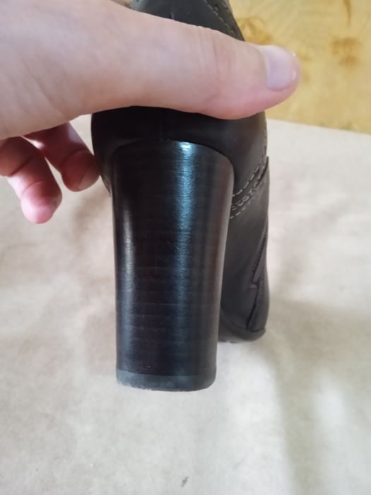 Продам полусапожки.