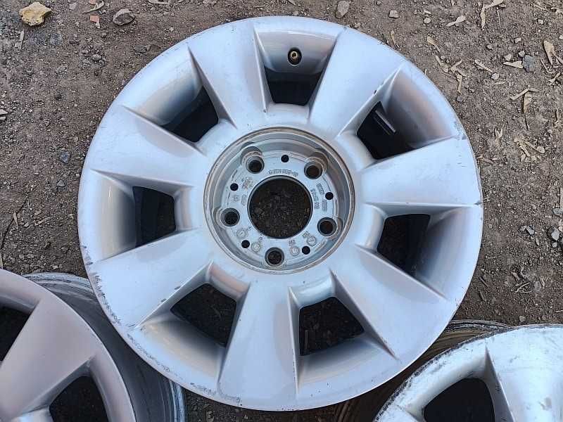 Продам оригинальные легкосплавные диски "83 стиль" на  БМВ 5 е39