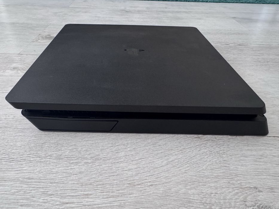Sony Playstation 4 slim 500 GB