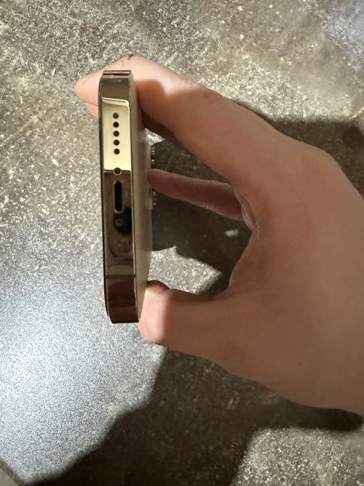 Vand iPhone 14 Pro 256gb Gold