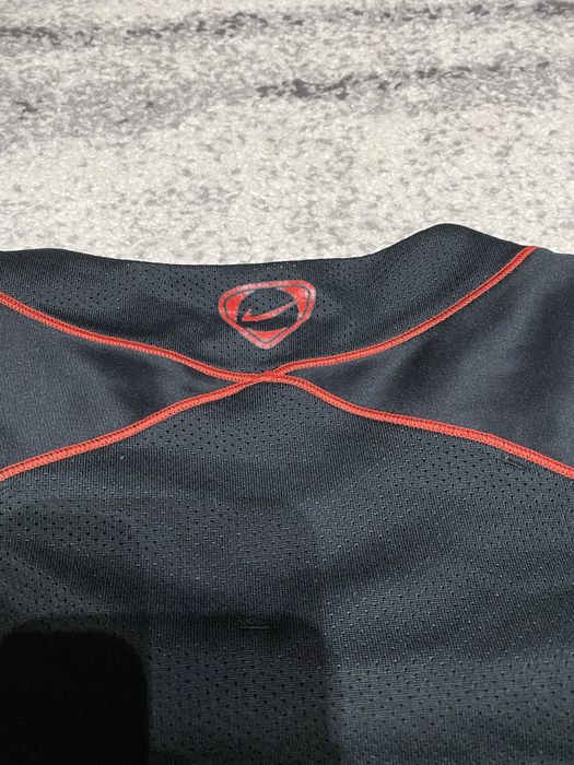 Vand Tricou Nike Negru