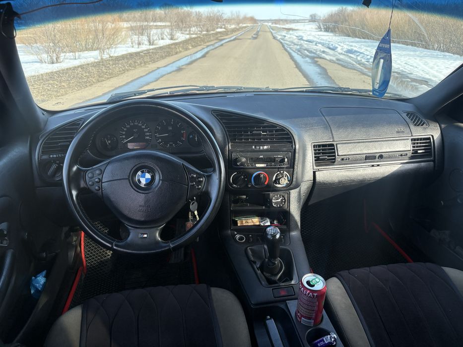 BMW e36 1.8 механика