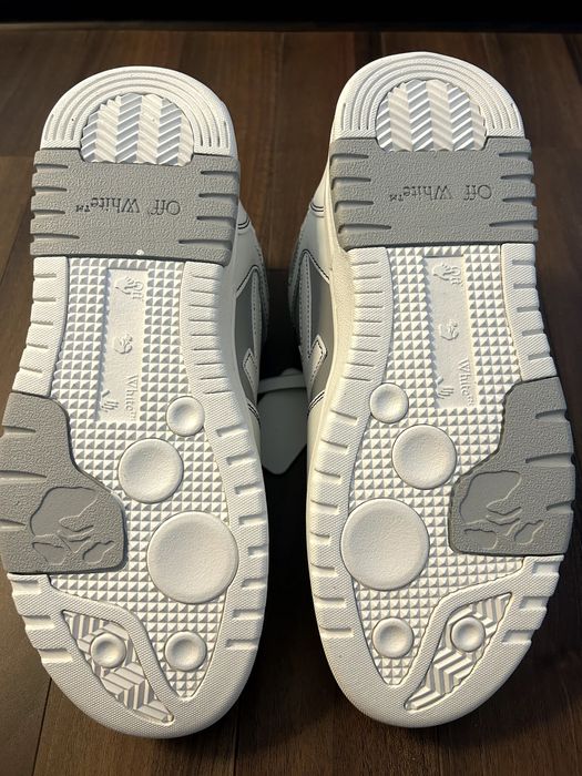 Off White Out of Office Gray - Trimit cu verificare