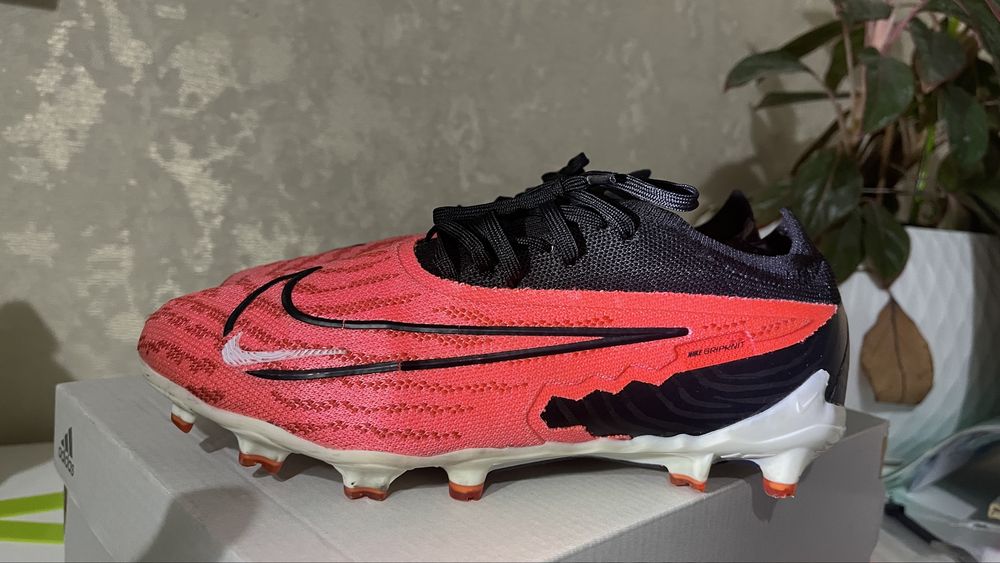 Бутсы Nike Phantom gx