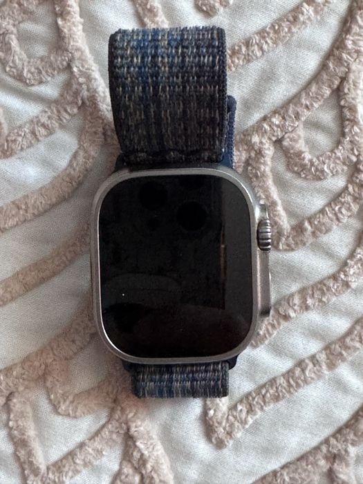Apple Watch Ultra 2, 49 mm, Apple ID (Activation Lock)