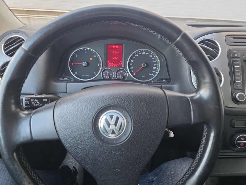 VW Tiguan - 2.0TDI - 4x4 - автомат