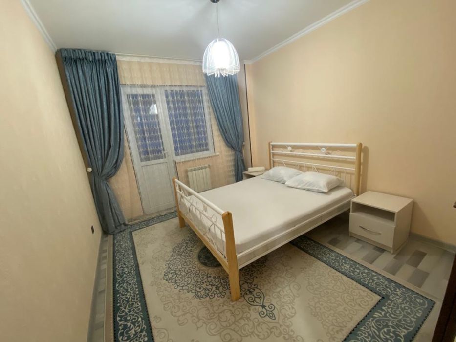 Помесячно 4 комн в центре города Шымкент