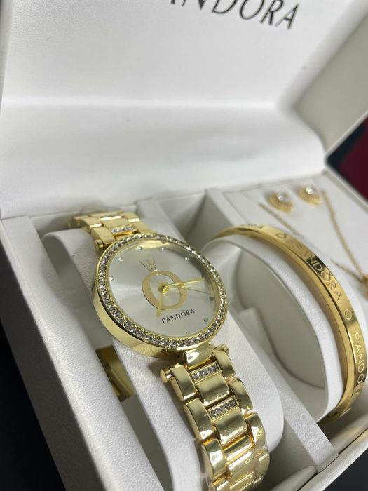 Женские часы, Подарки для девушек, Набор для девушек,Часы с браслетами