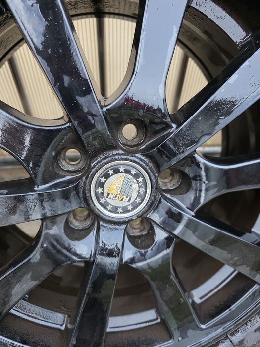 Jante Aliaj 16" cu cauciucuri de iarna