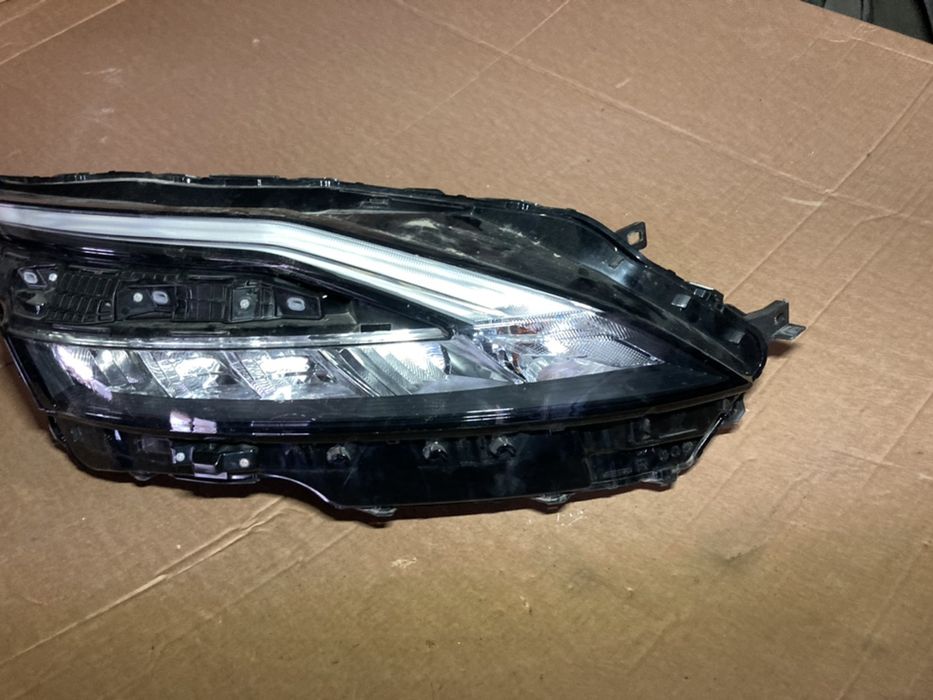 Far Nissan Qashqai 3 2021 - 2024 far dreapta Qashqai J12