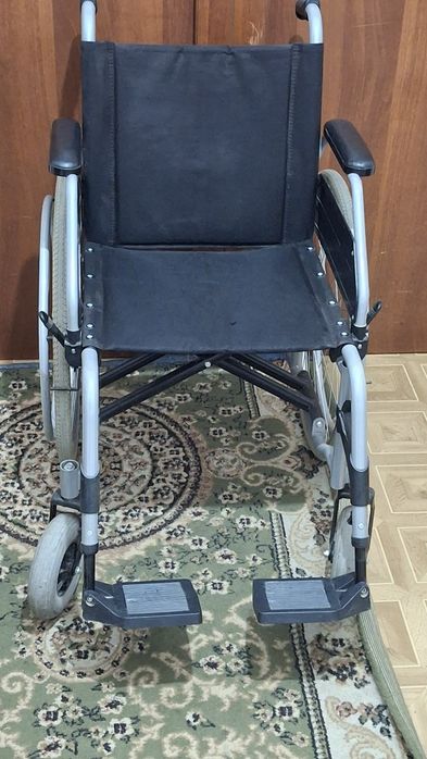 Инвалидная коляска