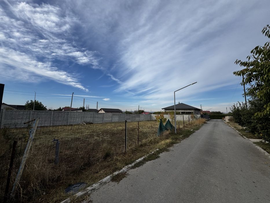 Vand teren 500mp , Isalnita