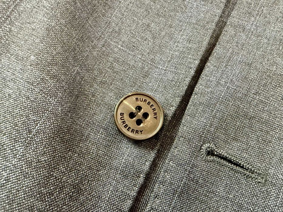 Костюм Burberry размер 52