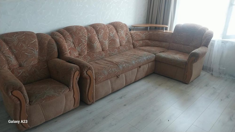 продам диван б/у