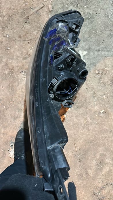 Продам фару от киа