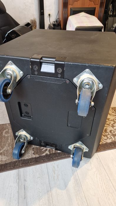 Vand Audiotechnik D&B D 12 stare impecabila