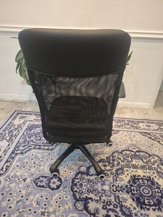 Продам офисное кресло