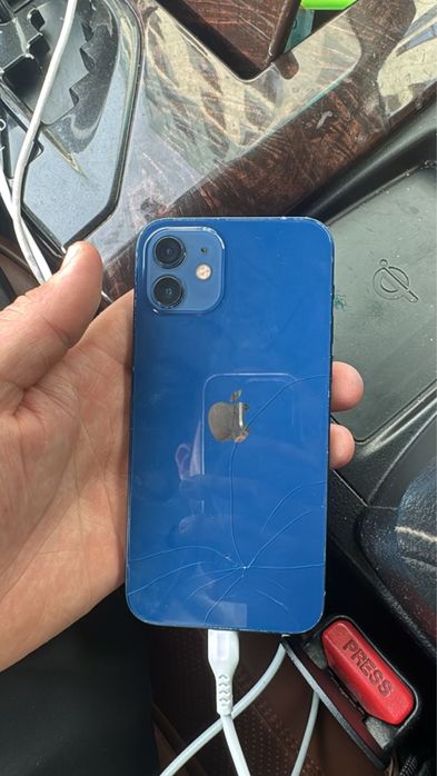 Apple 12  сатылады