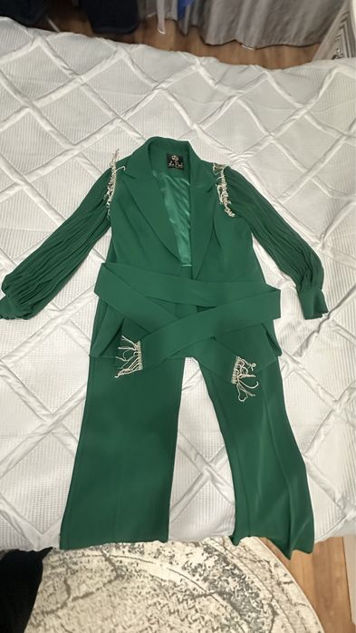 Продам костюм двойку
