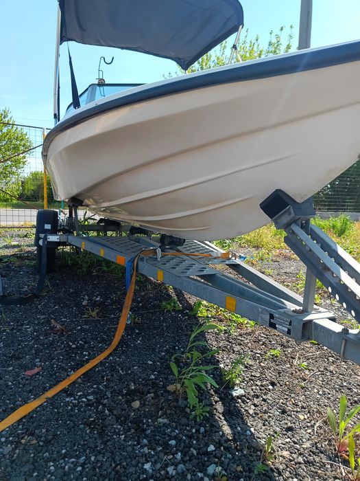 Barca cu peridoc schimb cu auto 4*4