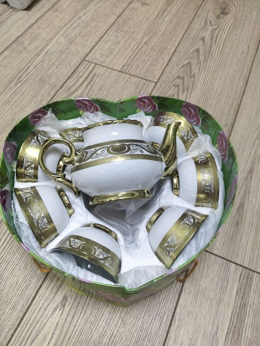 Продам сервиз чайный