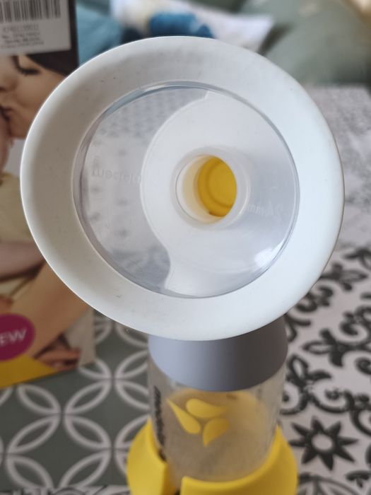 Помпа за кърма medela solo