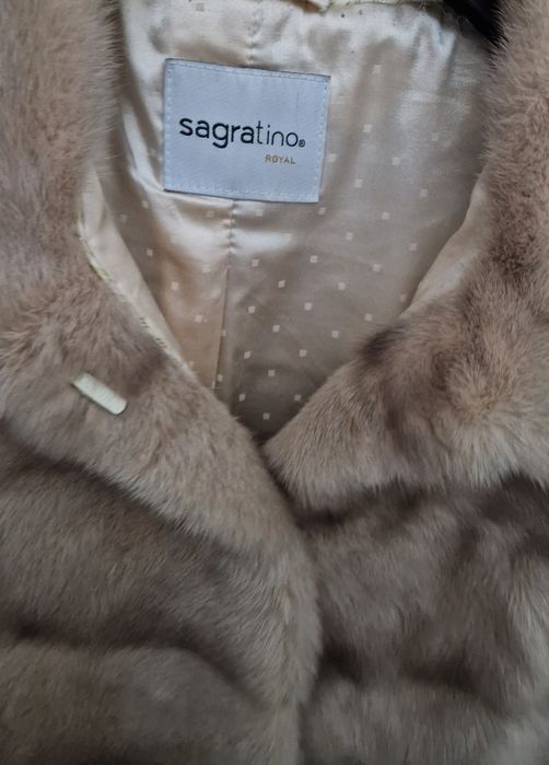 Продаётся шуба в хорошем состоянии