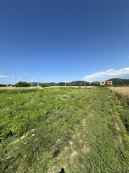 Teren intravilan de vânzare – 8.300 mp – Vălenii de Munte-Gura Vitioarei, Str. Nicolae Bălcescu