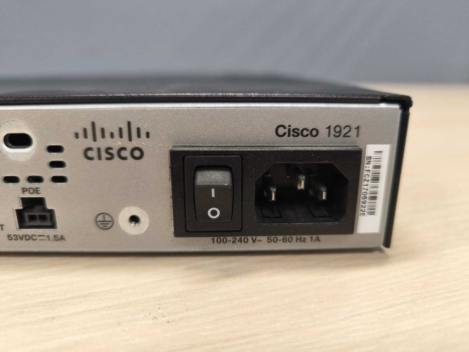 Router Cisco 1921/K9 v05