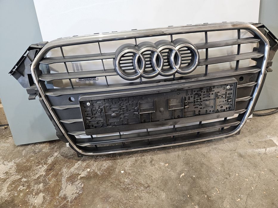 Решетка за  Audi A4 b8.5 quatrro OEM
